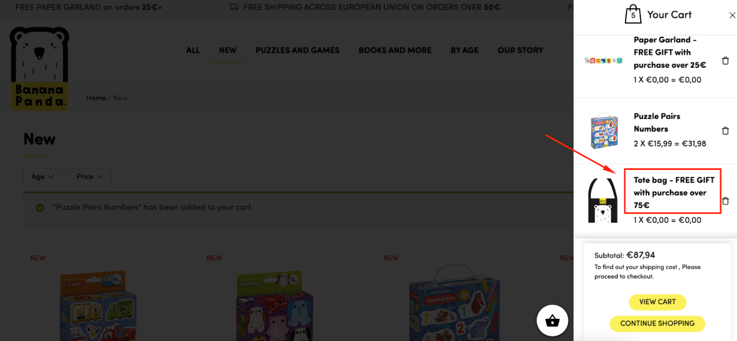 Banana Panda offers a free tote bag based on the customer’s total spend.